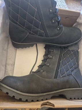 JBU Women's Black Quilted Lace-Up Waterproof Boots with Side Zipper